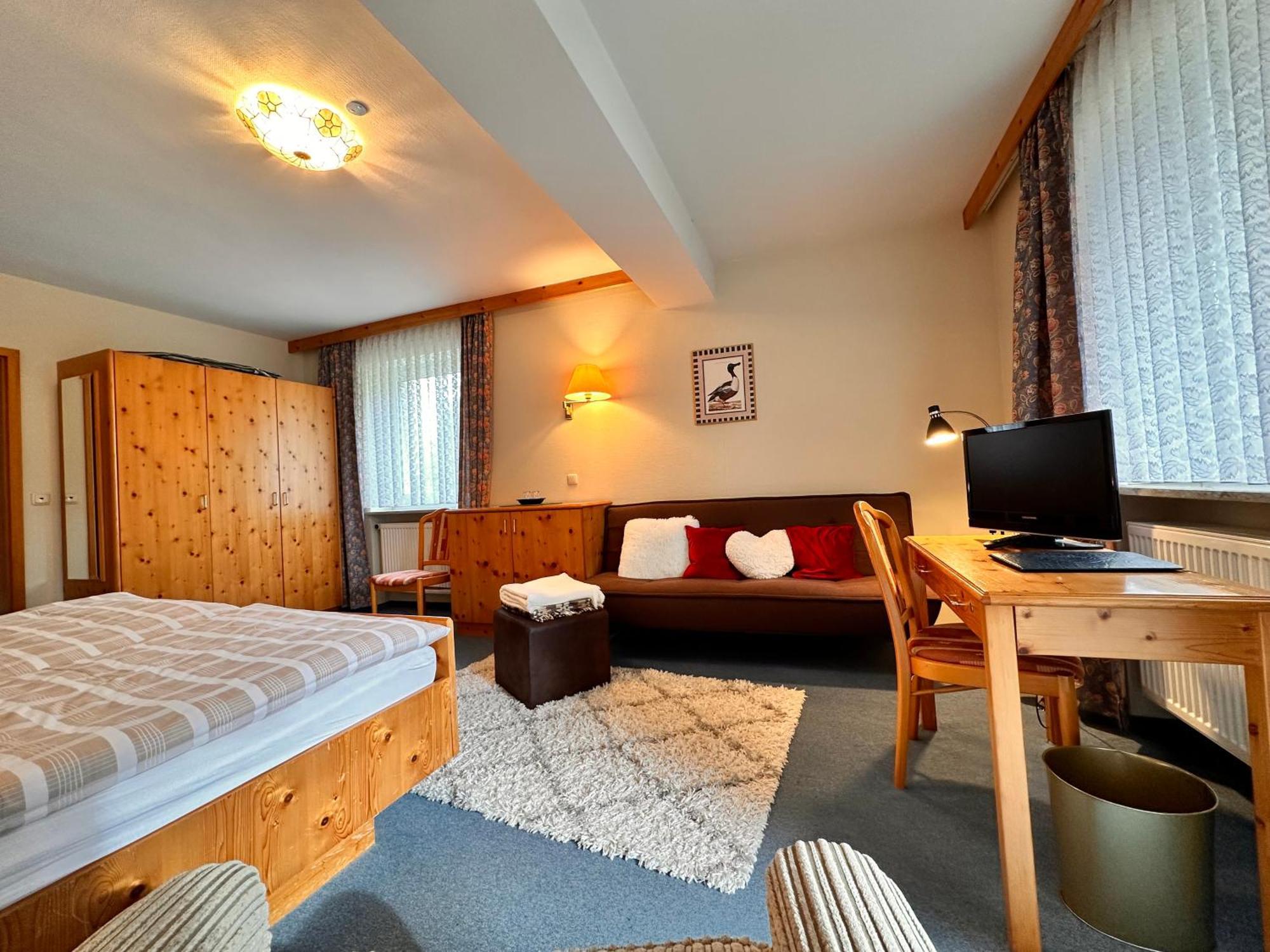 Pension Zum Loewen, Parkplatz, Fruehstueck, Wlan, Zentral Bad Steben Dış mekan fotoğraf