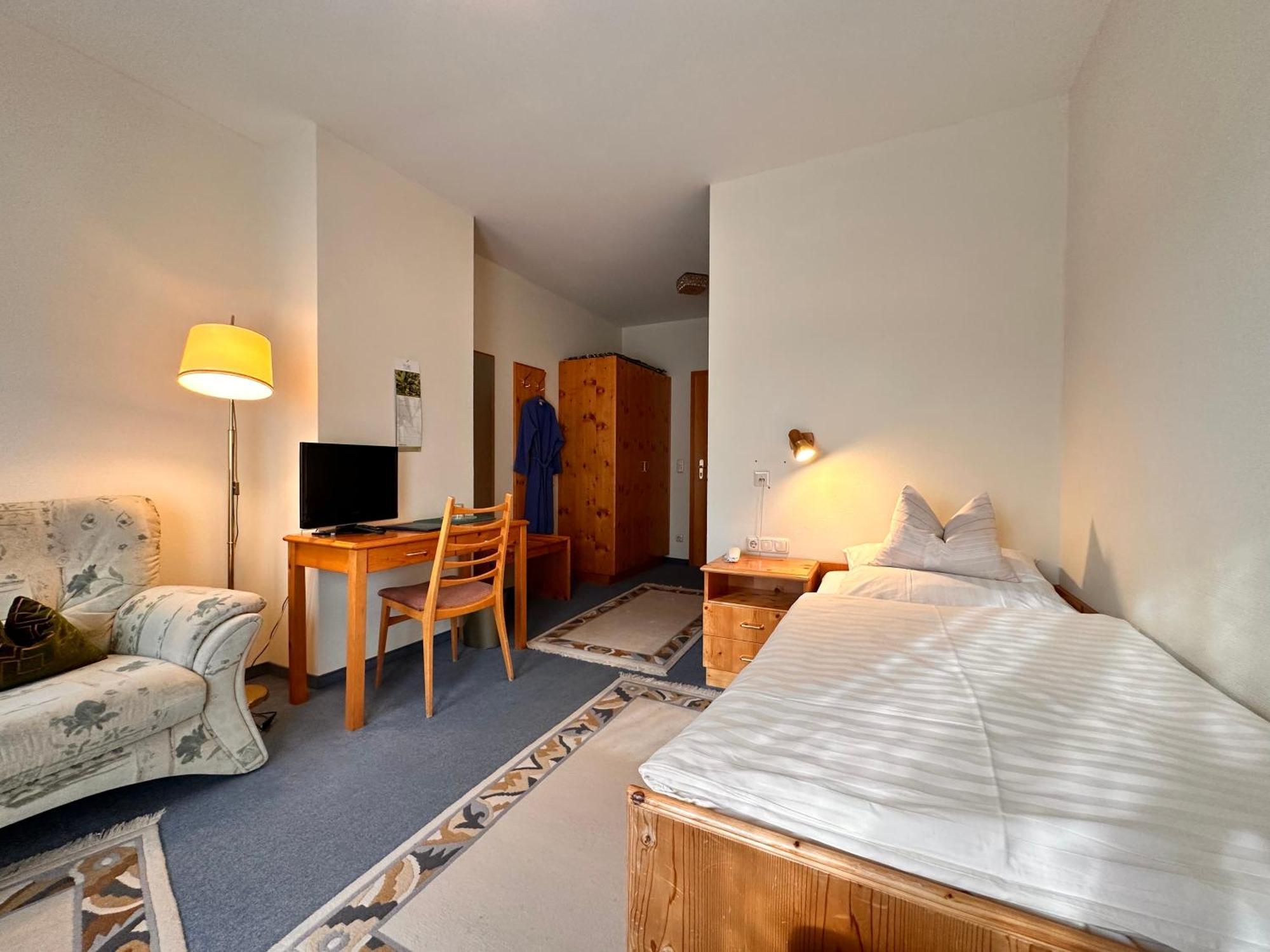 Pension Zum Loewen, Parkplatz, Fruehstueck, Wlan, Zentral Bad Steben Dış mekan fotoğraf